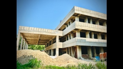 The much-delayed emergency-cum-trauma centre at Government Medical College and Hospital, Sector 32, is slated for completion by the end of this year. (HT File)