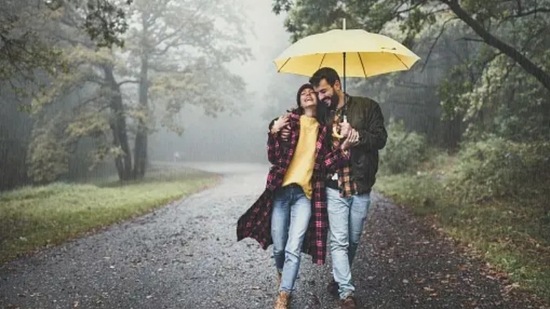 What do we need to change to feel more sure? - We need to turn inwards and ask ourselves if there is something that we must change in order to feel more sure of the relationship. (Unsplash)