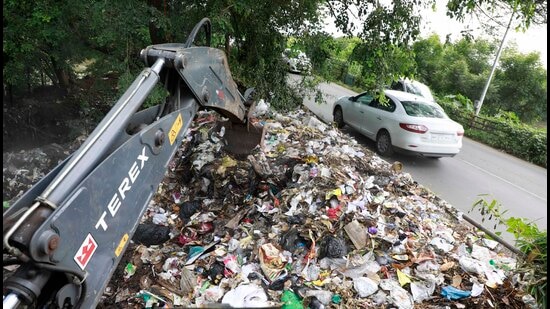These companies will also be responsible for the scientific processing and disposal of waste for a period of three years. (HT PHOTO) These companies will also be responsible for the scientific processing and disposal of waste for a period of three years. (HT PHOTO)