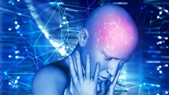 Patients with chronic pain show distinct ‘brain signatures’ related to their condition.(Freepik)