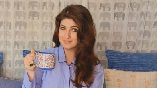 Twinkle Khanna and her sister Rinke Khanna have rented two apartments in Mumbai at a starting rent of <span class='webrupee'>?</span>1.85 lakh for five years.(Instagram)