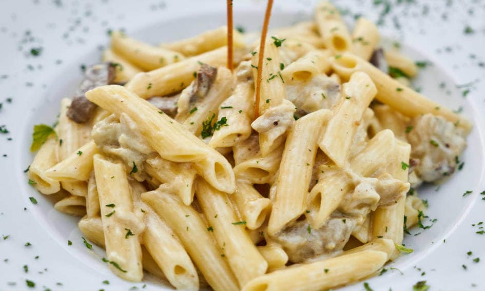 White sauce pasta White sauce pasta