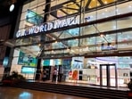 A video captures a conversation with the Bengaluru mall’s security supervisor, who insists that the mall’s dress code prohibits entry for individuals wearing dhotis. 