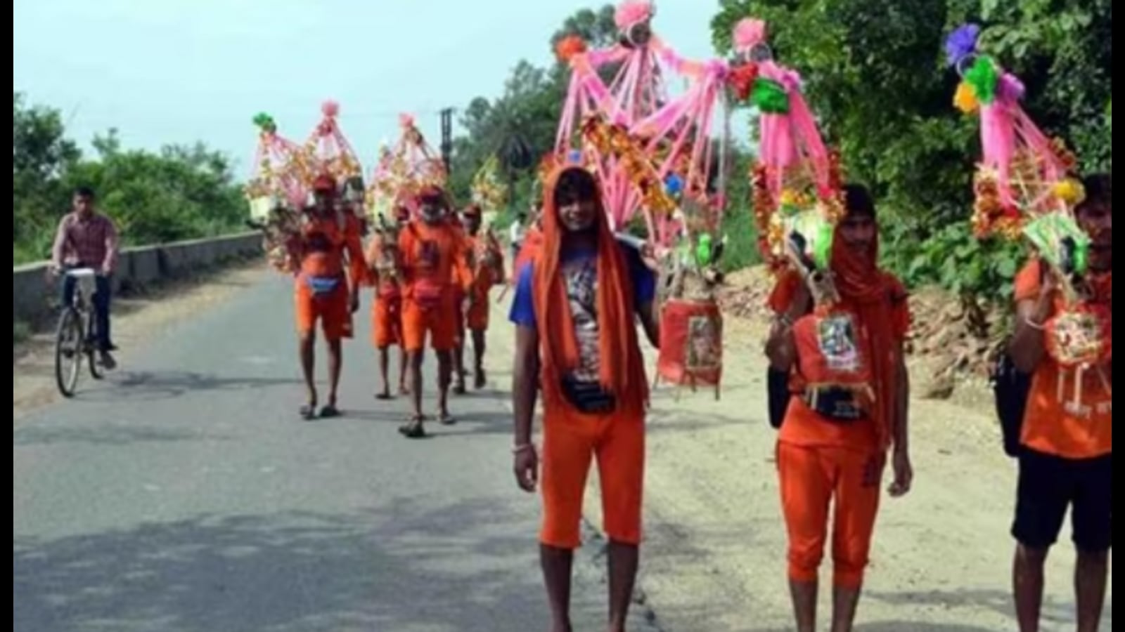 Display owners’ names on eateries on Kanwar Yatra route: Cops