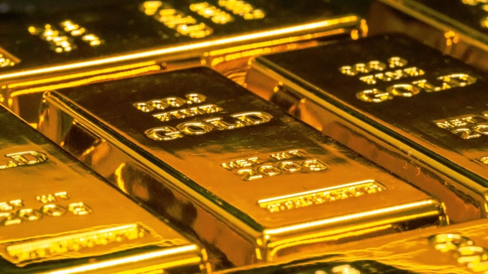 Gold prices surge to all-time high amid US rate cut expectations and demand from China