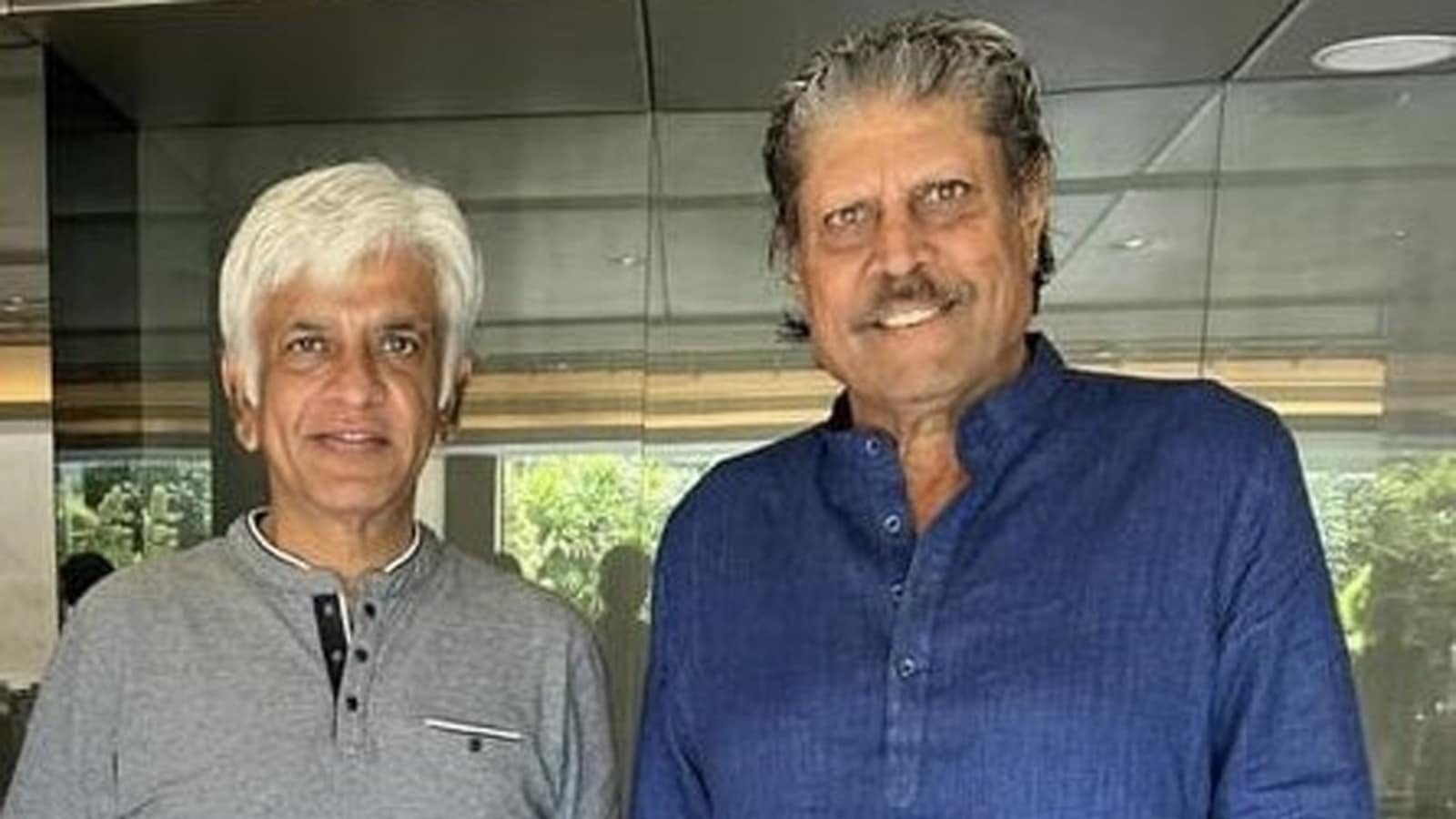 Arjuna Ranatunga, Sri Lanka's World Cup winning captain, unrecognisable in photo with Kapil Dev