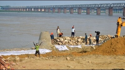 Development work underway ahead of Mahakumbh-21025 in Prayagraj on Wednesday. (HT) Development work underway ahead of Mahakumbh-21025 in Prayagraj on Wednesday. (HT)