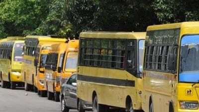 Four students of a private school and the driver were injured when their van hit a divider before overturning in Sector 25, Panchkula, on Wednesday morning. (HT file photo) Four students of a private school and the driver were injured when their van hit a divider before overturning in Sector 25, Panchkula, on Wednesday morning. (HT file photo)