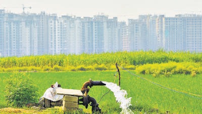 Officials of the groundwater department said illegal extraction of groundwater poses a significant threat to the water table, which is already depleting at an alarming rate in the district. Notably, Noida’s groundwater level dropped by 9.9 metres in the post-monsoon months and 8.5 metres in the pre-monsoon months between 2017-2023. (HT Archive) Officials of the groundwater department said illegal extraction of groundwater poses a significant threat to the water table, which is already depleting at an alarming rate in the district. Notably, Noida’s groundwater level dropped by 9.9 metres in the post-monsoon months and 8.5 metres in the pre-monsoon months between 2017-2023. (HT Archive)