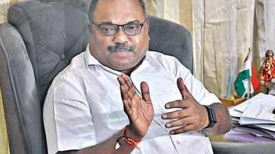 Shiv Sena (UBT) leader Anil Parab (Vijay Bate/HT Photo) Shiv Sena (UBT) leader Anil Parab (Vijay Bate/HT Photo)