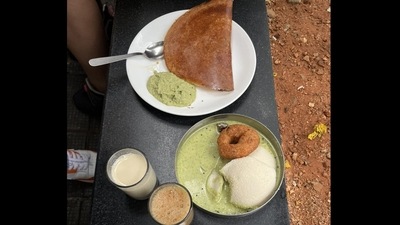 Bengaluru: A woman compared the prices of South Indian cuisine served at a restaurant in the Silicon Valley of India with the famous Rameshwaram Cafe. (X/@swagilitotally) Bengaluru: A woman compared the prices of South Indian cuisine served at a restaurant in the Silicon Valley of India with the famous Rameshwaram Cafe. (X/@swagilitotally)