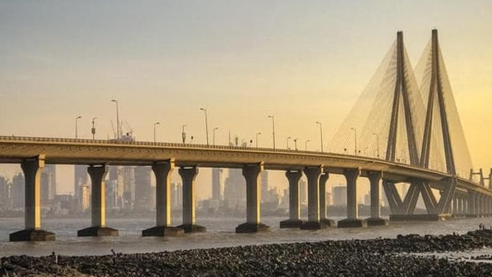 Ghatkopar businessman dies by suicide at Bandra-Worli Sea Link