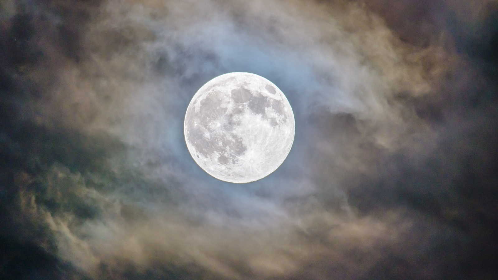 July 15 – 21, 2024: Here’s what each zodiac sign can manifest during this Full Moon