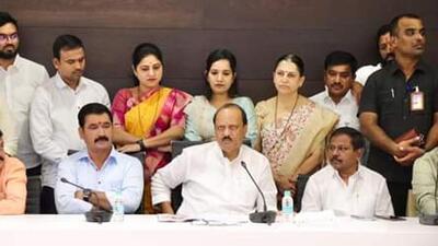 NCP leader and Maharashtra deputy chief minister Ajit Pawar on Thursday held a meeting with party leaders at Pune Circuit House. (HT PHOTO)