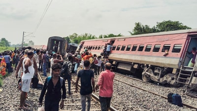 Two killed, 25 injured in train accident in Uttar Pradesh's Gonda. (PTI) Two killed, 25 injured in train accident in Uttar Pradesh's Gonda. (PTI)