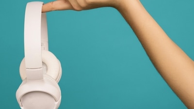 Cut the cords and elevate your audio experience with wireless Bluetooth headphones. (Pexels)