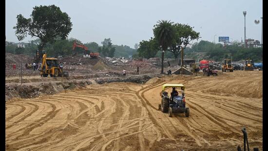 Riverfront development work in progress at Akbar Nagar phase-1. (HT Photo)