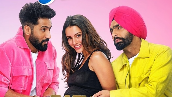 https://www.mobilemasala.com/movies/Bad-Newz-advance-booking-Vicky-Kaushal-Triptii-Dimri-film-earns-over-1-crore-sells-over-50K-tickets-i282091