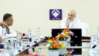 Amit Shah called for greater energy between all the agencies to dismantle terror networks and their supporting eco-system (PIB) Amit Shah called for greater energy between all the agencies to dismantle terror networks and their supporting eco-system (PIB)