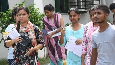 After the examination, candidates said that the questions were as per the pattern, (Santosh Kumar) After the examination, candidates said that the questions were as per the pattern, (Santosh Kumar)