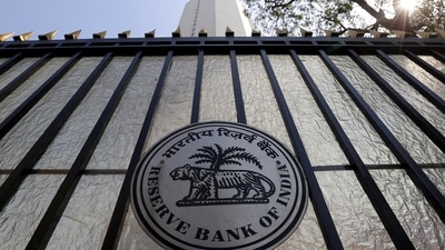 The Reserve Bank of India (RBI) seal is pictured on a gate outside the RBI headquarters in Mumbai. (Reuters)