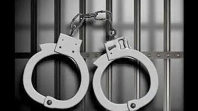 The arrests have exposed a precarious set of procedures carried out by transplant coordinators at high-end hospitals, who “learnt” about the medical methodology and operated upon patients, often from poor backgrounds, who were their primary targets, officers from the Delhi Police’s crime branch said. (Representational image) The arrests have exposed a precarious set of procedures carried out by transplant coordinators at high-end hospitals, who “learnt” about the medical methodology and operated upon patients, often from poor backgrounds, who were their primary targets, officers from the Delhi Police’s crime branch said. (Representational image)