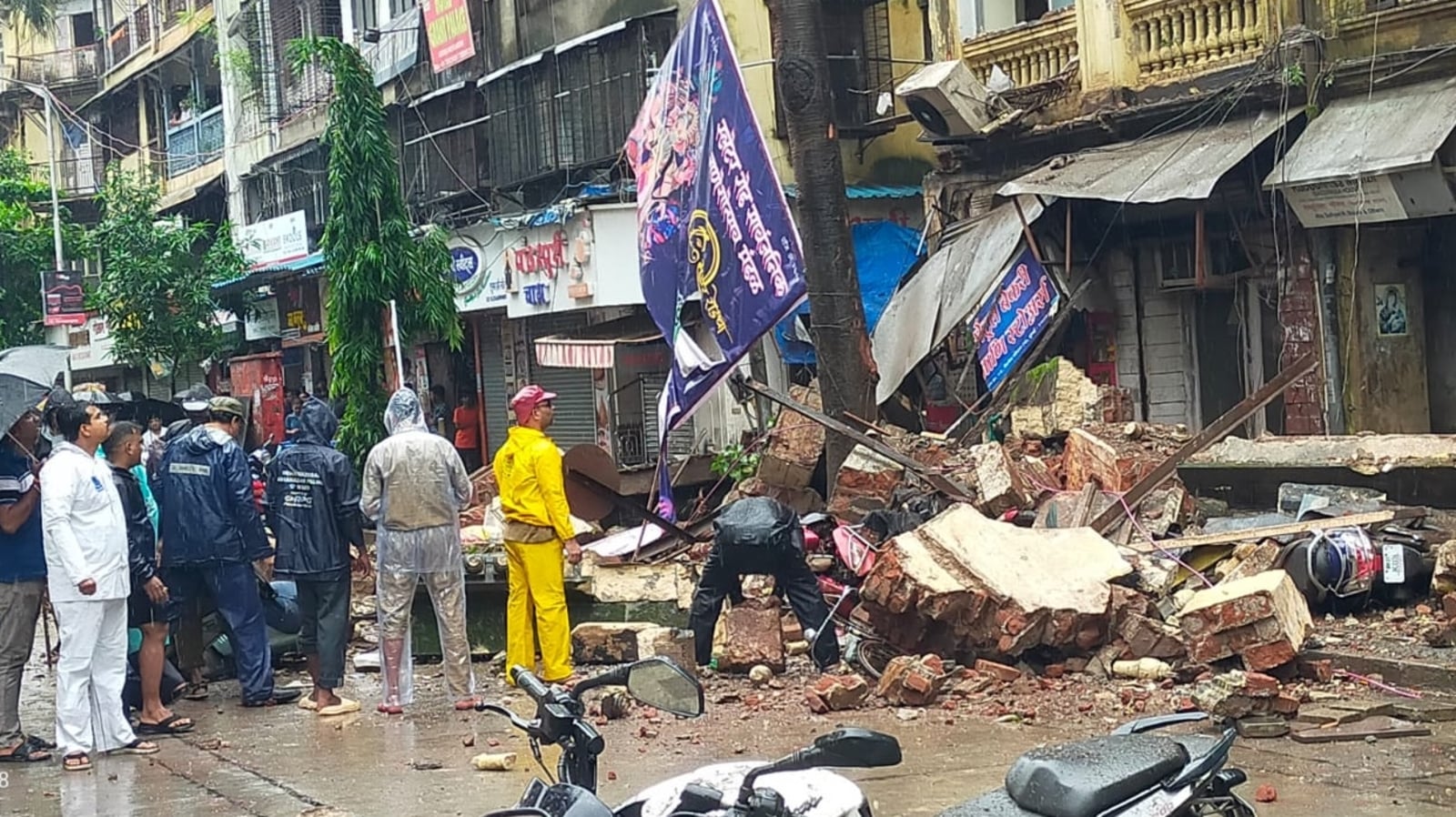 Second, third floors of Grant Road building collapse, killing one; many trapped