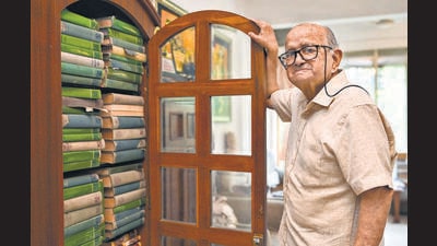 Author and owner of Popular Prakashan Ramdas Bhatkal. (Raju Shinde/HT Photo) Author and owner of Popular Prakashan Ramdas Bhatkal. (Raju Shinde/HT Photo)