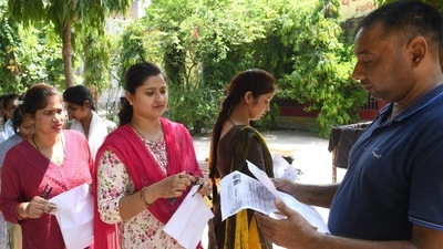 Aspirants seen entering the D.A.V High School, an examination centre in Patna earlier today. (Santosh Kumar) Aspirants seen entering the D.A.V High School, an examination centre in Patna earlier today. (Santosh Kumar)