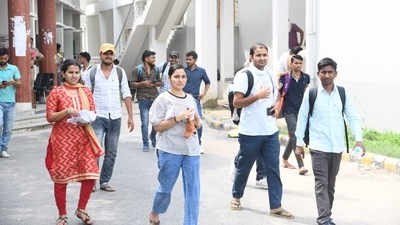 Aspirants coming out of the A.N College in Patna after appearing in the Teacher Recruitment Examination (TRE 3.0) conducted by Bihar Public Service Commission (BPSC). (Santosh Kumar) Aspirants coming out of the A.N College in Patna after appearing in the Teacher Recruitment Examination (TRE 3.0) conducted by Bihar Public Service Commission (BPSC). (Santosh Kumar)