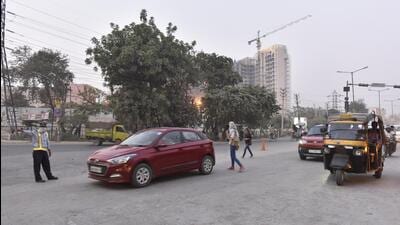 The officials said the project is based on data collected as part of a 2023 IIT-Delhi audit on road safety, conducted following directions by the Supreme Court committee on road safety. (Sanjeev Verma/HT PHOTO)