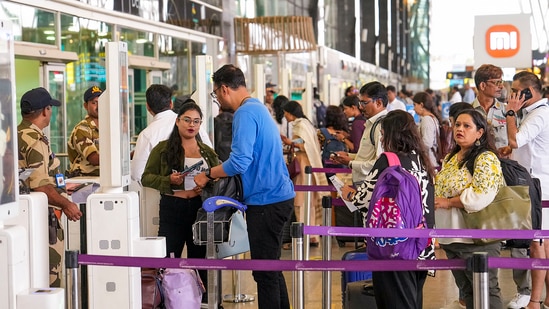 Microsoft outage: Passengers in queue at the Kempegowda International Airport Bengaluru amid Microsoft outage, in Bengaluru.(PTI)