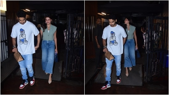 Ishaan Khatter stepped out with his girlfriend Chandni Bainz in Mumbai. He chose a simple day-out look featuring a printed baggy T-shirt, distressed tapered-fit denim jeans, and high-top multi-coloured sneakers. (HT Photo/Varinder Chawla)