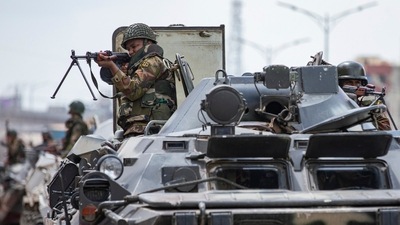 Bangladeshi military forces on armored vehicles patrol on the streets of Dhaka, Bangladesh, Saturday, July 20, 2024. (AP) Bangladeshi military forces on armored vehicles patrol on the streets of Dhaka, Bangladesh, Saturday, July 20, 2024. (AP)