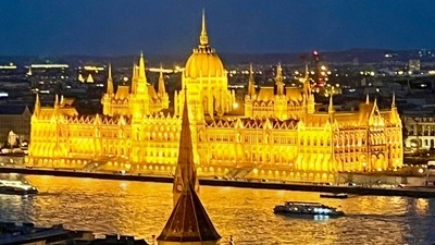 The actor shared glimpses of their day tour, showcasing the architectural beauty of Budapest.&nbsp; 
