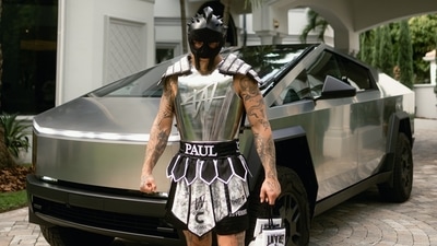 Jake Paul donned a gladiator outfit for his bout with Mike Perry on Saturday (X, formerly Twitter) Jake Paul donned a gladiator outfit for his bout with Mike Perry on Saturday (X, formerly Twitter)