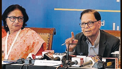 16th finance commission head Dr Arvind Panagariya adressing medis persons in Chandigarh on Monday. (HT File) 16th finance commission head Dr Arvind Panagariya adressing medis persons in Chandigarh on Monday. (HT File)
