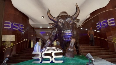 A man walks out of the Bombay Stock Exchange (BSE) building in Mumbai, India, February 28, 2020. (Hemanshi Kamani/Reuters)