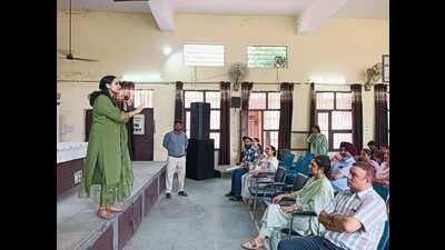 Deputy Commissioner Sakshi Sawhney during the YCCA programme by Clean Air Punjab in Ludhiana on Monday. (HT Photo)