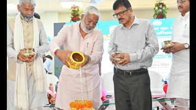 Jal Shakti minister Swatantra Dev Singh at the closing ceremony of Groundwater Week. (HT Photo) Jal Shakti minister Swatantra Dev Singh at the closing ceremony of Groundwater Week. (HT Photo)