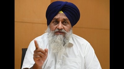 Shiromani Akali Dal (SAD) president Sukhbir Singh Badal on Monday said the Aam Aadmi Party (AAP) government was “endangering” the farm economy in Punjab by mismanaging power supply for the rural sector with paddy transplantations “withering” due to severe power outages. (HT File)