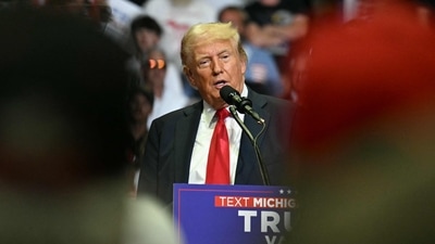 TOPSHOT - Former US President and 2024 presidential nominee Donald Trump speaks during a campaign rally with US Senator and vice presidential nominee J.D. Vance at Van Andel Arena in Grand Rapids, Michigan, on July 20, 2024. (Photo by Jim WATSON / AFP) (AFP) TOPSHOT - Former US President and 2024 presidential nominee Donald Trump speaks during a campaign rally with US Senator and vice presidential nominee J.D. Vance at Van Andel Arena in Grand Rapids, Michigan, on July 20, 2024. (Photo by Jim WATSON / AFP) (AFP)