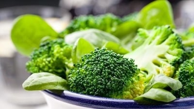 Vegetables: Vegetable such as broccoli, spinach, beetroot, onion and tomatoes are antioxidant in nature and help in supporting brain health.&nbsp; (Shutterstock)