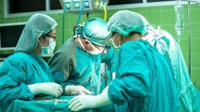The then 32-year-old woman underwent a surgery in 2004, with two doctors allegedly performing a hernia operation. The then 32-year-old woman underwent a surgery in 2004, with two doctors allegedly performing a hernia operation.