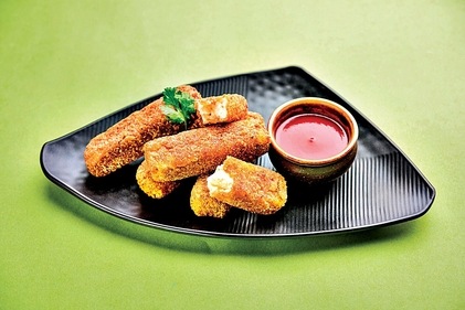 Paneer bread pakoda (shutterstock)