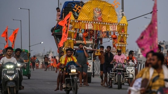 A Kanwar Yatra passing through Delhi on Friday. (Raj K Raj/HT Photo)