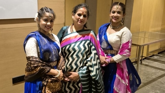 Isha and Misha with their mother and guru Jyoti Kiran Ratan