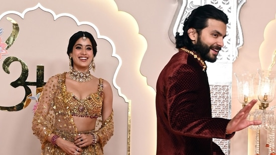 Janhvi Kapoor and Shikhar Pahariya at Anant Ambani, Radhika Merchant's wedding.