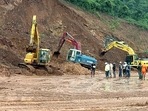 Karnataka landslide: Body of woman recovered, death toll goes up to 8 Karnataka landslide: Body of woman recovered, death toll goes up to 8
