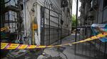 The iron gate where the victim was electrocuted to death during rain at Patel Nagar, central Delhi on Monday. (Sanchit Khanna/HT) The iron gate where the victim was electrocuted to death during rain at Patel Nagar, central Delhi on Monday. (Sanchit Khanna/HT)